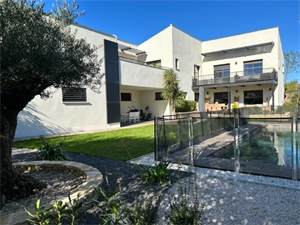 villa à la vente -   34000  MONTPELLIER, surface 281 m2 vente villa - UBI418771846